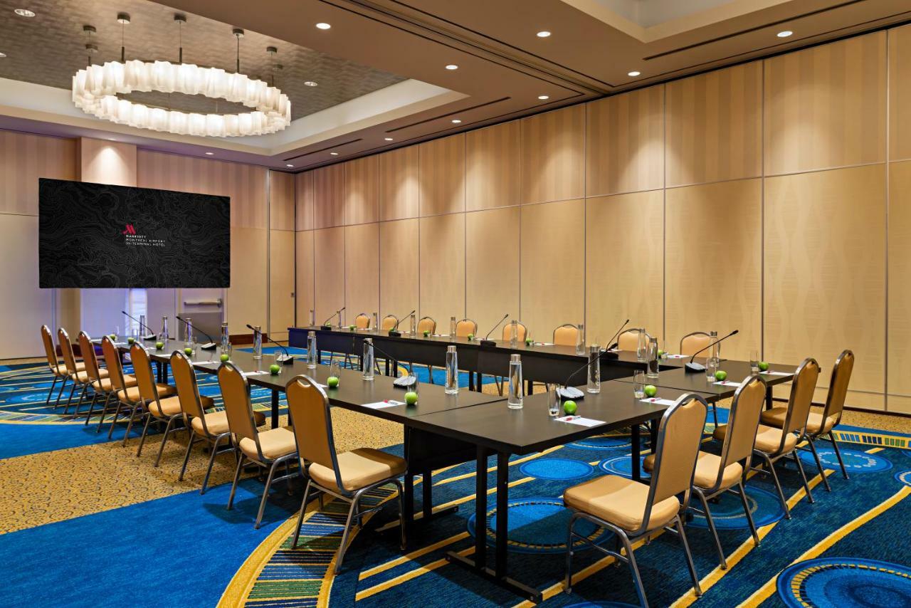 Marriott Montreal Airport In-Terminal Hotel Дорваль Экстерьер фото